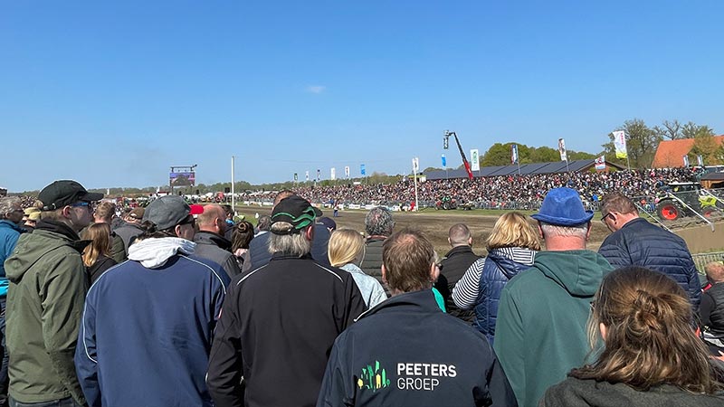 Tractor-Pulling-in-Fuchtorf-04-s